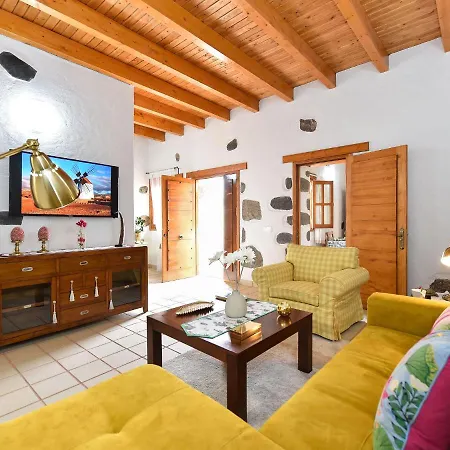 וילה Authentic Holiday Ground Floor Level With Private Pool And Large Terrace אינחניו