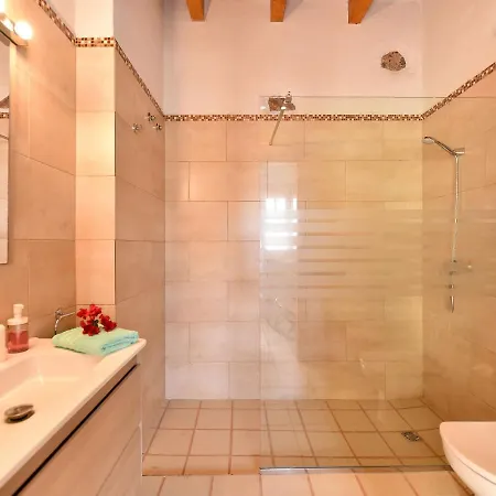 Authentic Holiday Ground Floor Level With Private Pool And Large Terrace *